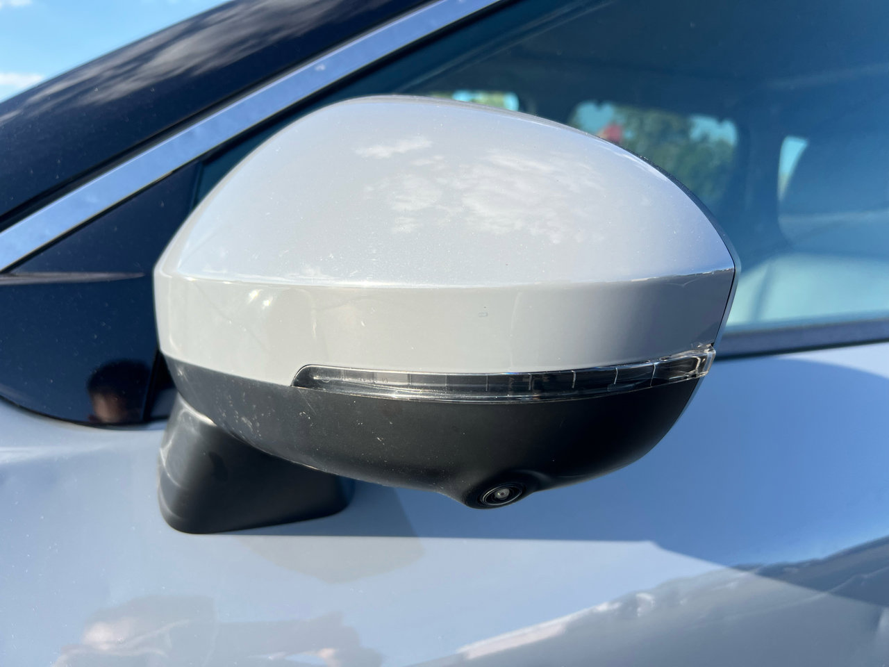 Used 2021 Nissan Rogue SL w/ Premium Package image 12