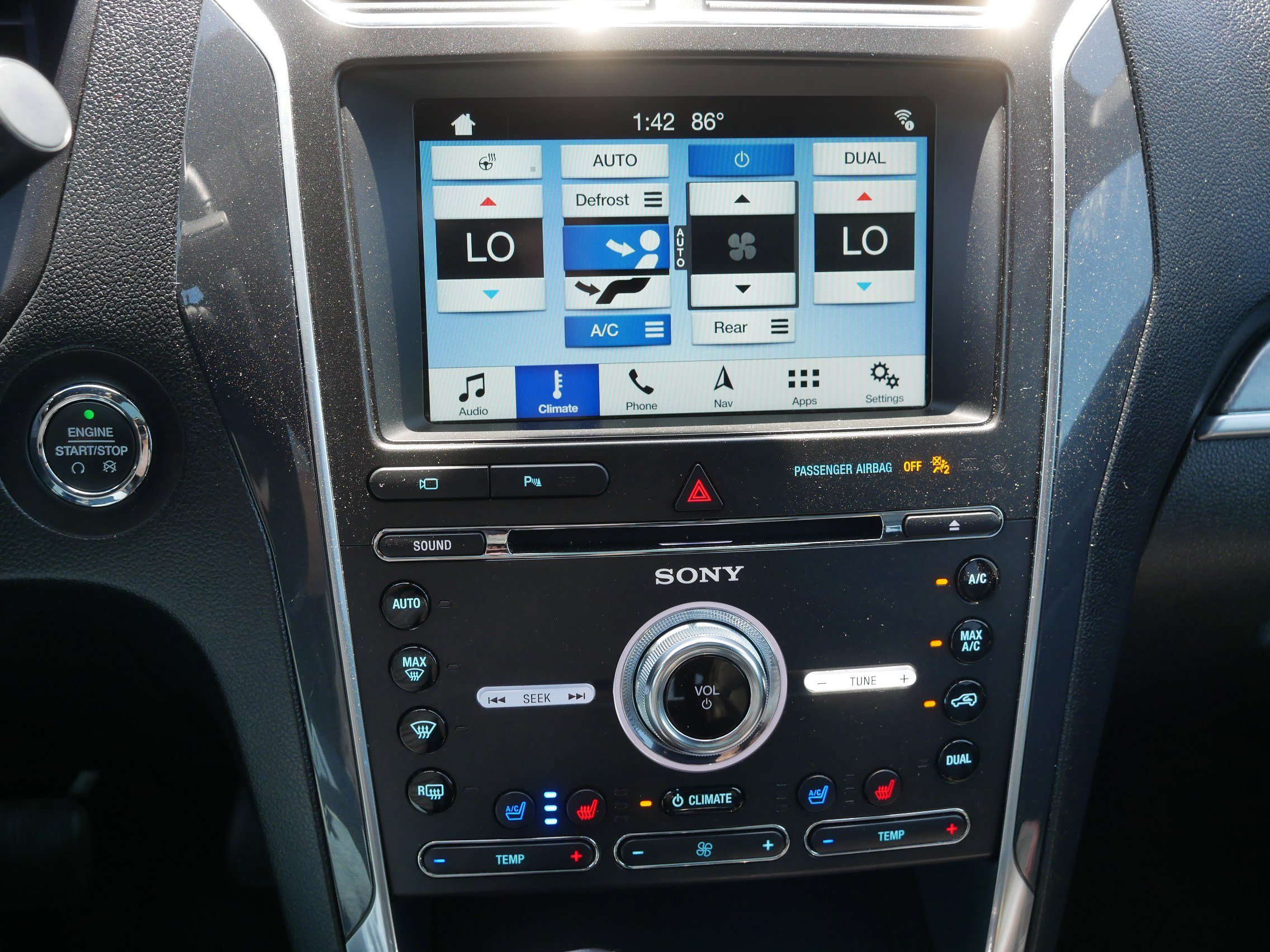 Used 2018 Ford Explorer Sport w/ Equipment Group 401A AWD/4WD image 23
