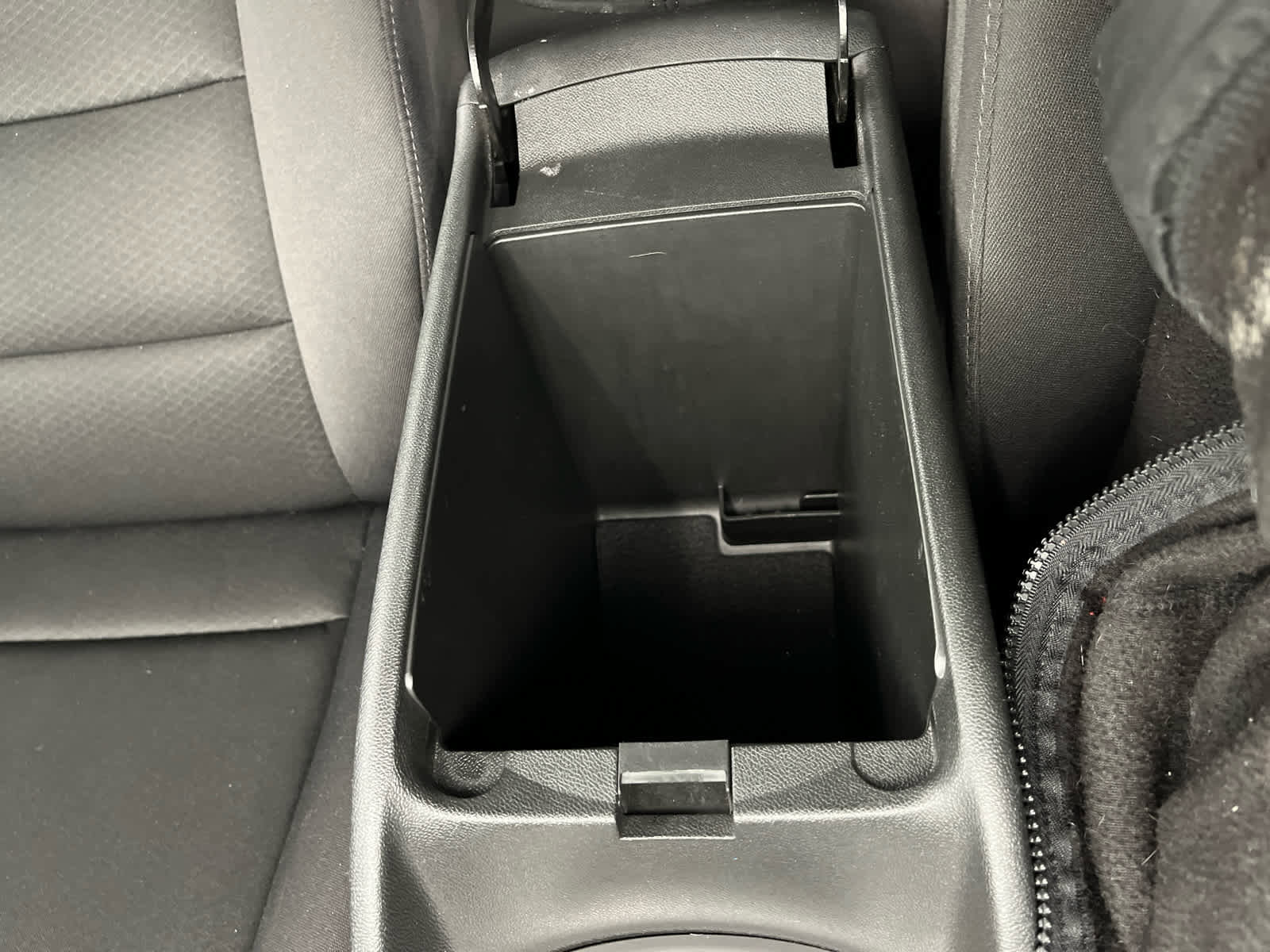 Used 2024 Chevrolet Malibu LT FWD image 30