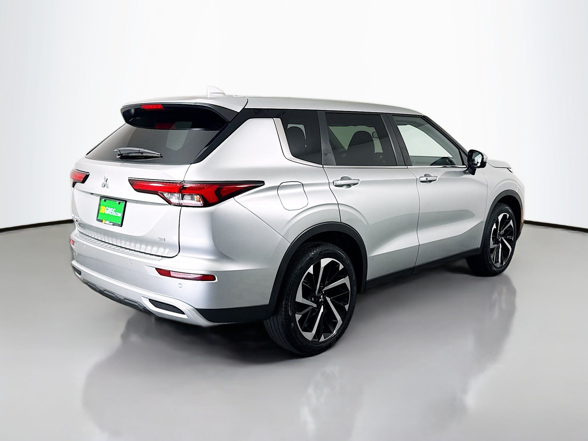 Used 2024 Mitsubishi Outlander SE FWD image 10