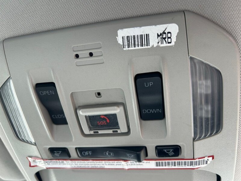 Used 2020 Toyota Highlander XLE AWD/4WD image 13