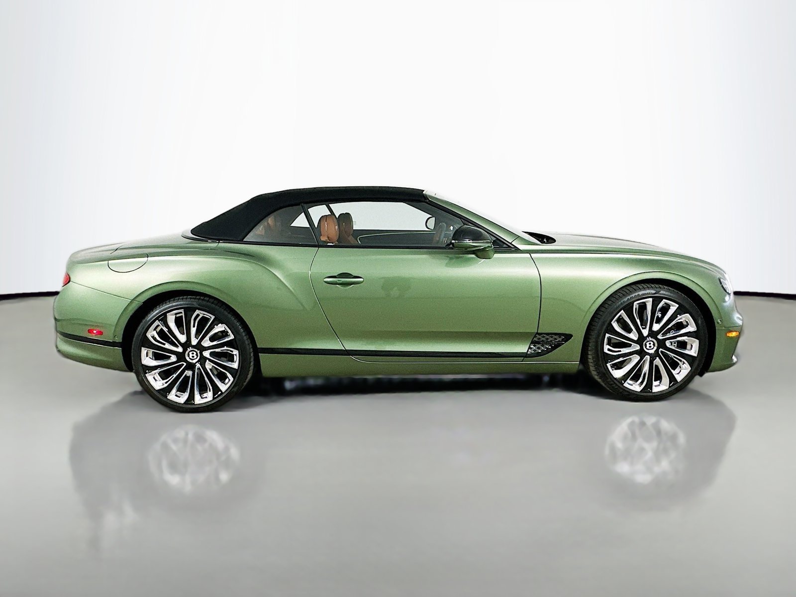 Used 2024 Bentley Continental GT Mulliner AWD/4WD image 5