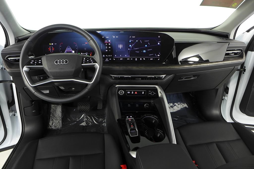 Used 2025 Audi Q5 Premium Plus w/ Premium Plus AWD/4WD image 25