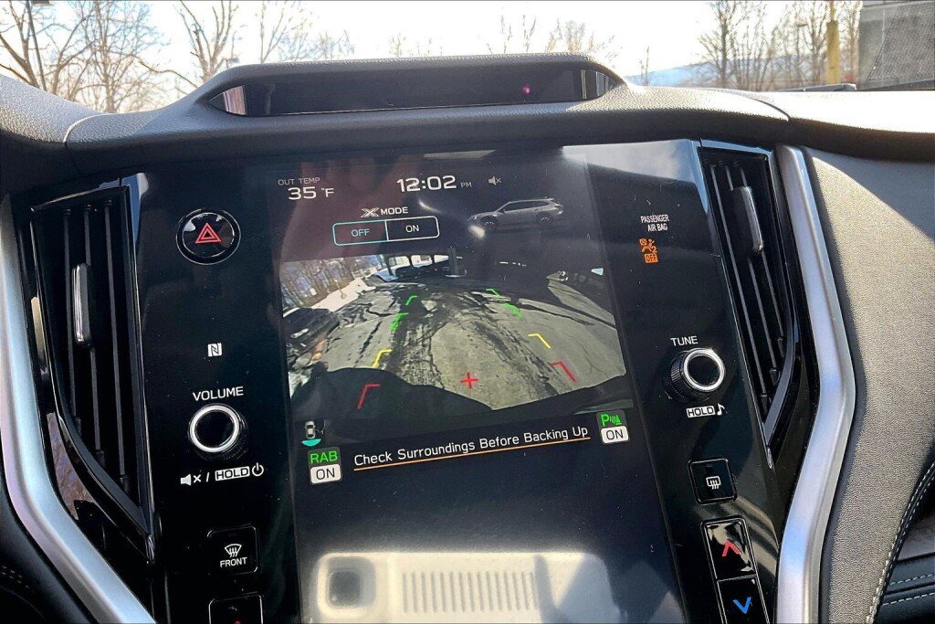 Certified 2025 Subaru Outback Touring XT w/ Tech Package 2 image 9