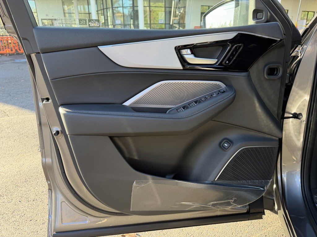 New 2026 Acura MDX SH-AWD image 11