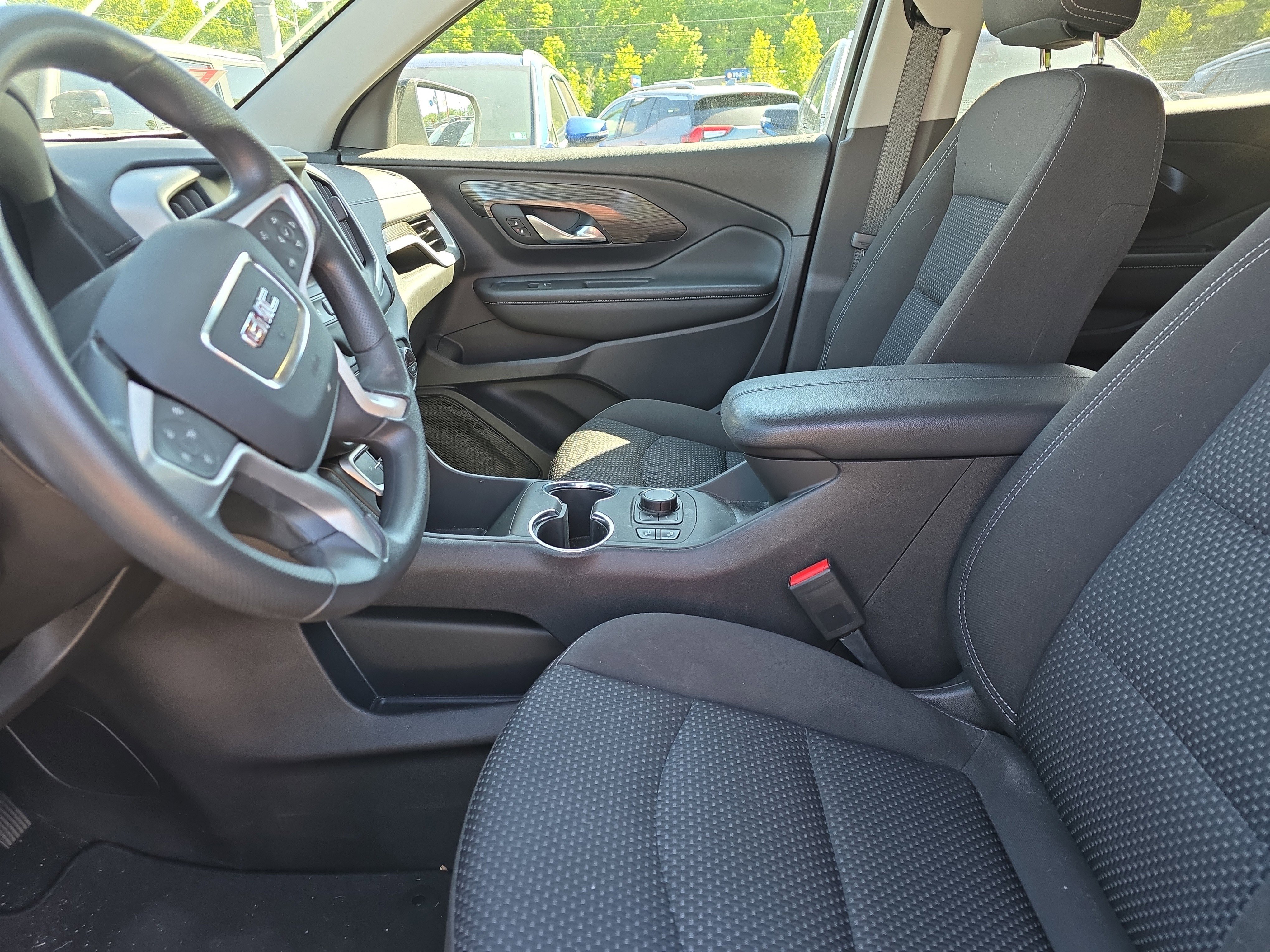 Used 2023 GMC Terrain SLE w/ Driver Convenience Package AWD/4WD image 13