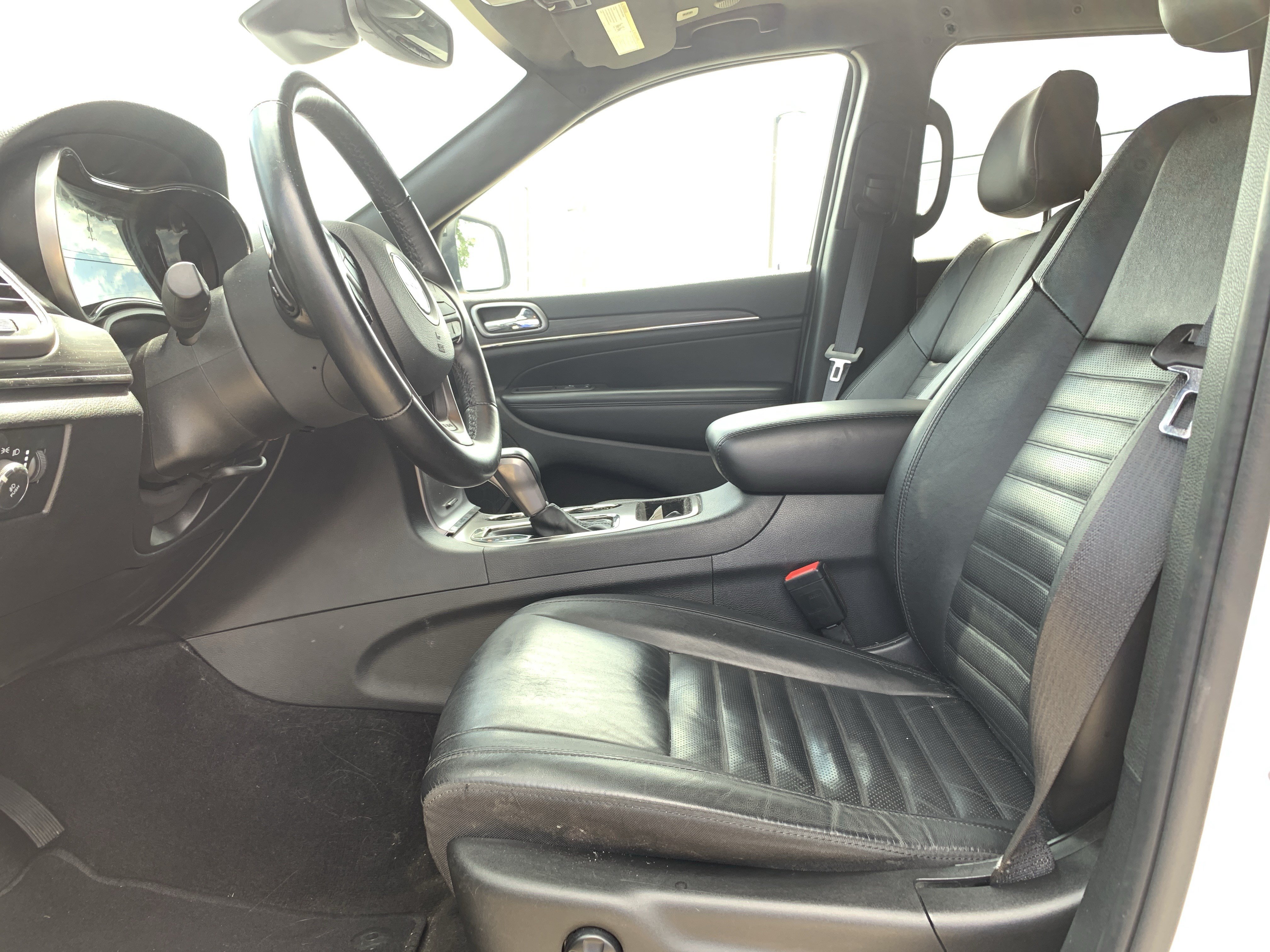 Used 2021 Jeep Grand Cherokee Limited X RWD image 16