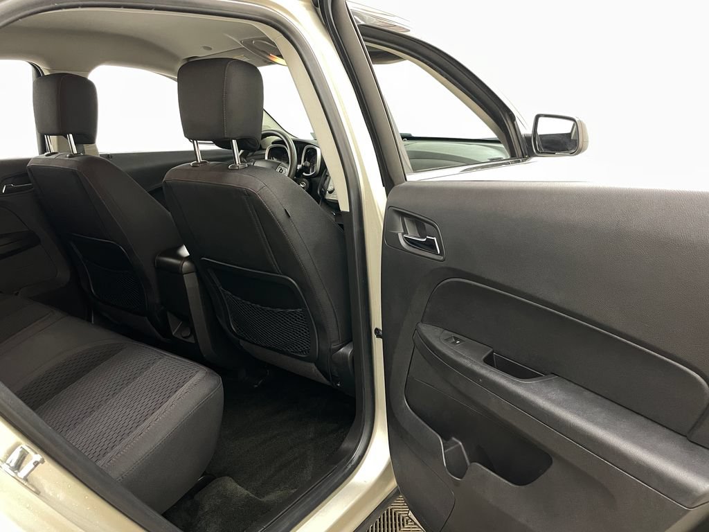 Used 2015 Chevrolet Equinox LS FWD image 36