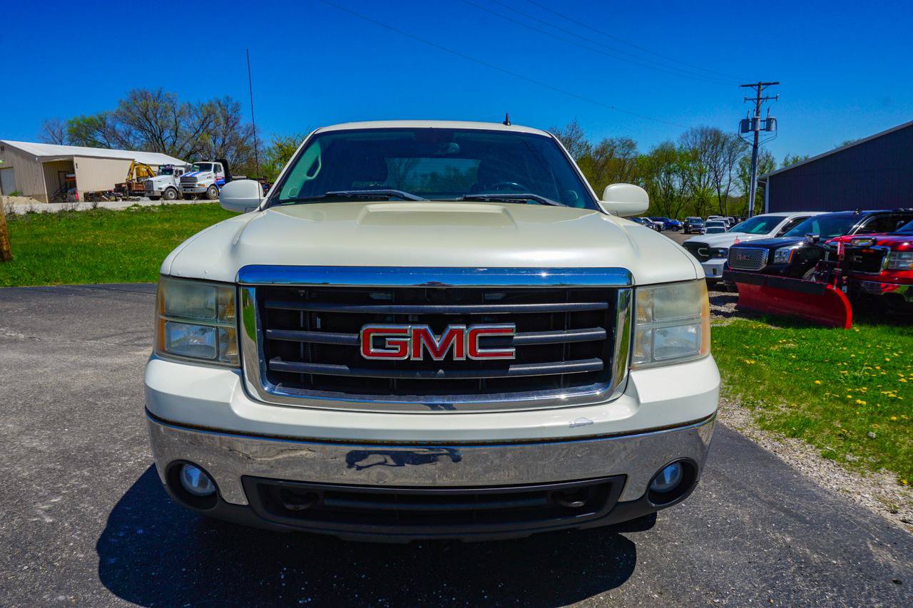 Used 2008 GMC Sierra 1500 SLE w/ Power Pack Plus AWD/4WD image 8