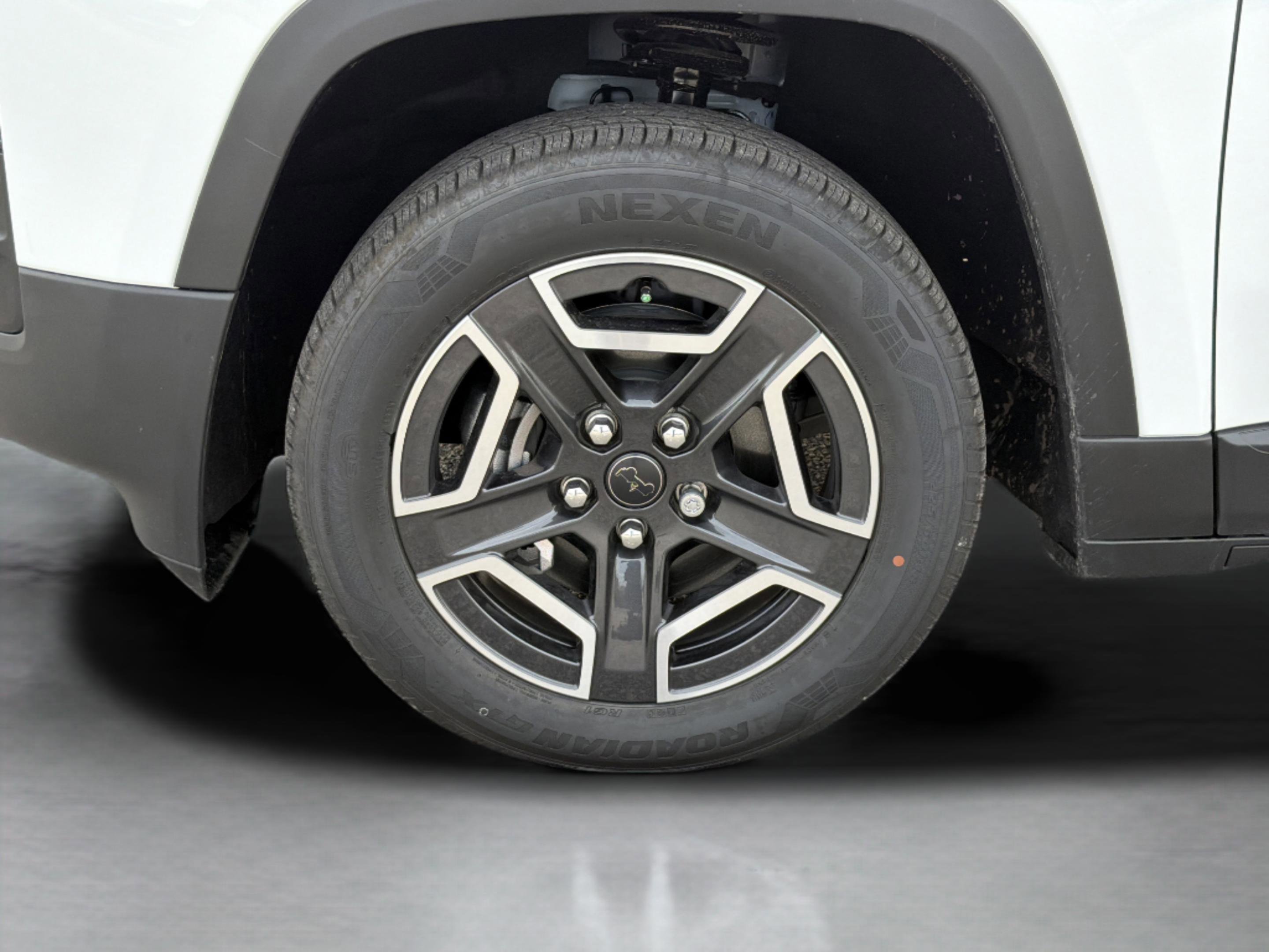 New 2026 Jeep Cherokee Limited image 9