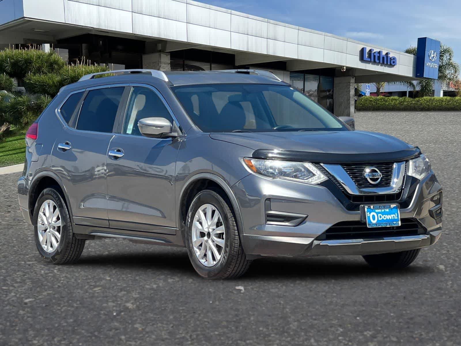Used 2017 Nissan Rogue SV FWD image 10