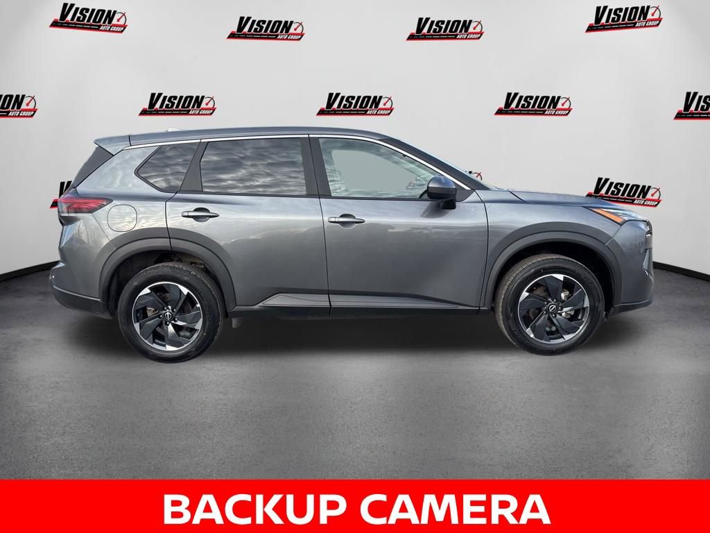 Certified 2026 Nissan Rogue SV AWD/4WD image 4