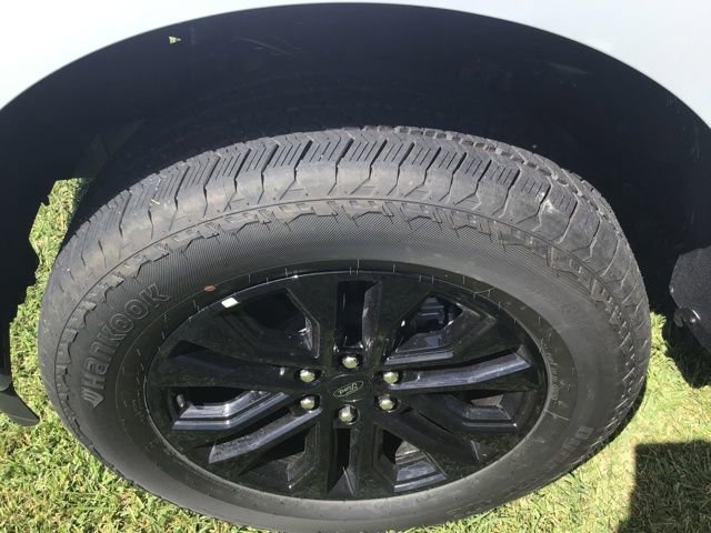 New 2025 Ford F150 Lariat w/ Equipment Group 502A High image 27