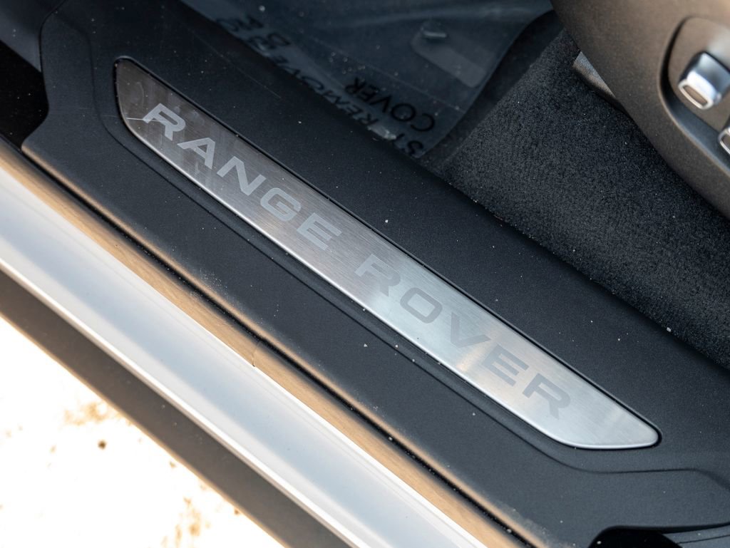 New 2025 Land Rover Range Rover Velar Dynamic HSE image 15