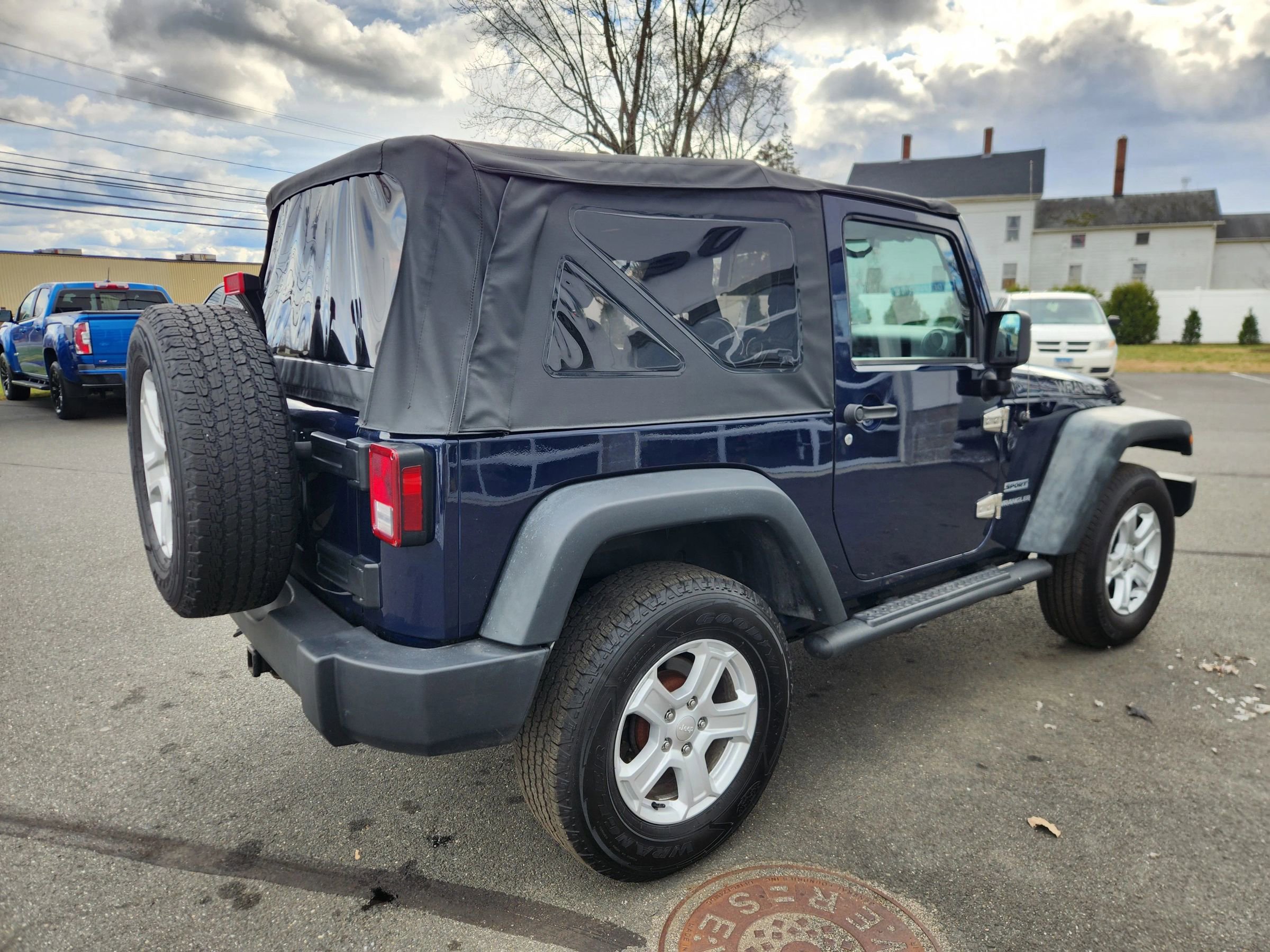 Used 2013 Jeep Wrangler Sport image 15