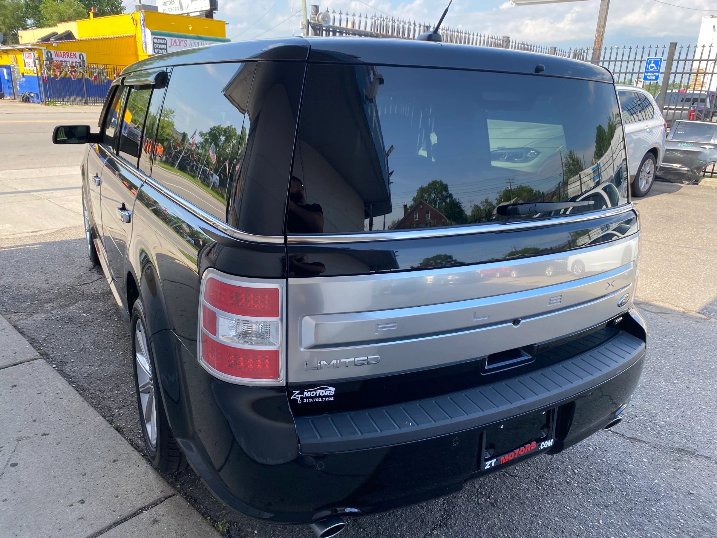 Used 2019 Ford Flex Limited image 2