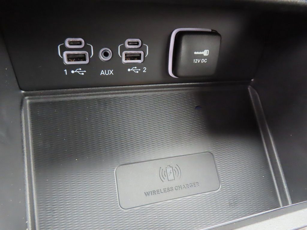 New 2025 Jeep Grand Cherokee Limited w/ Luxury Tech Group II image 12