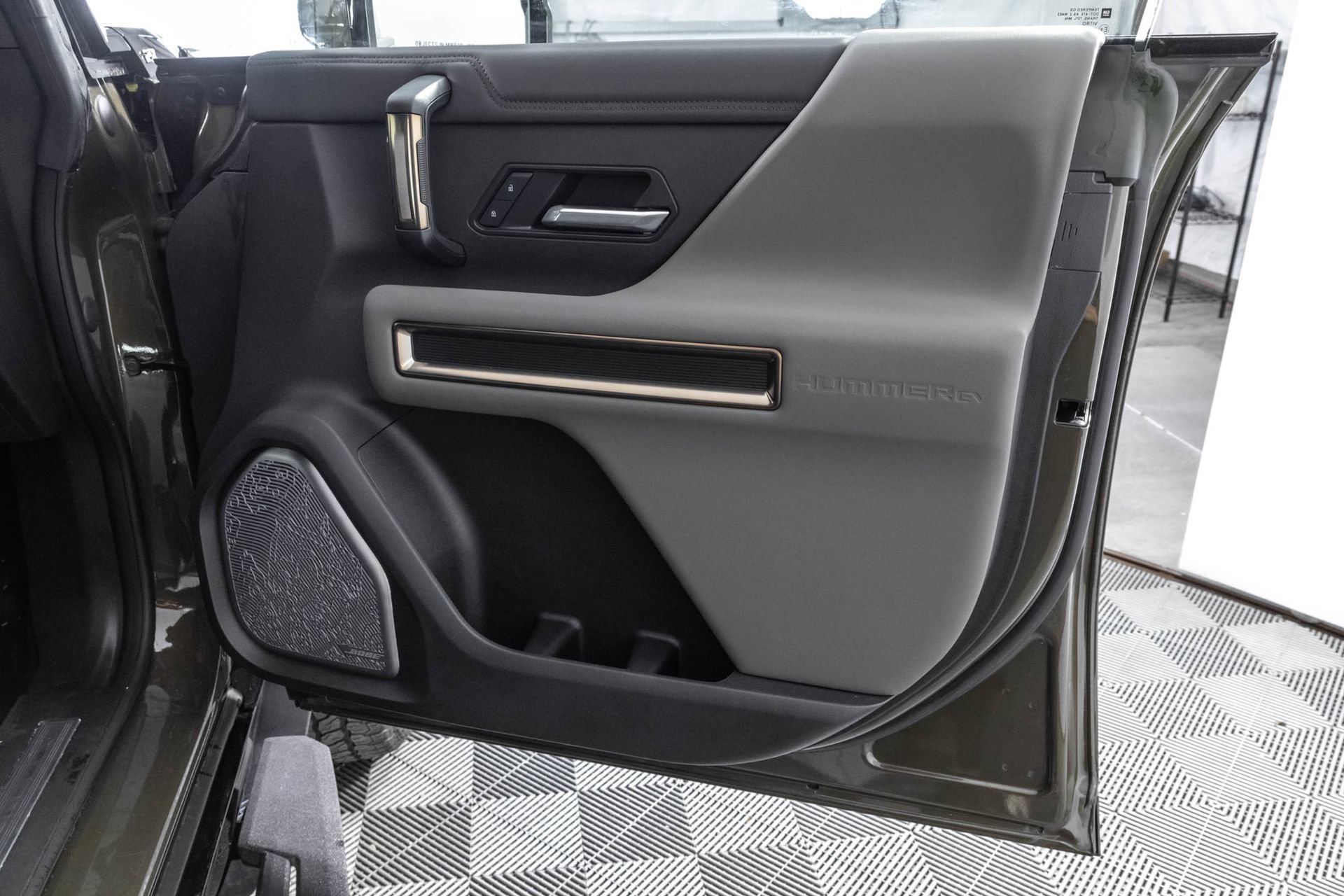 Used 2025 GMC Hummer EV 2X AWD/4WD image 41