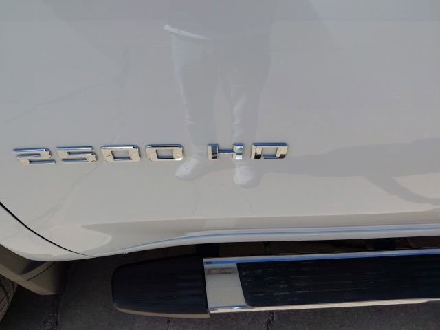 Used 2025 Chevrolet Silverado 2500 LT w/ Convenience Package image 34
