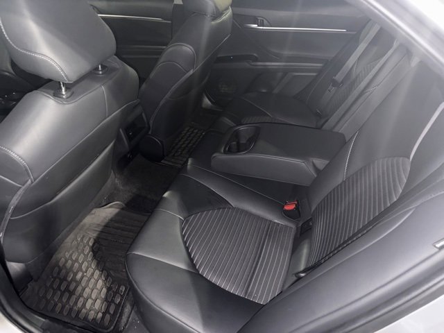 Used 2018 Toyota Camry SE image 12