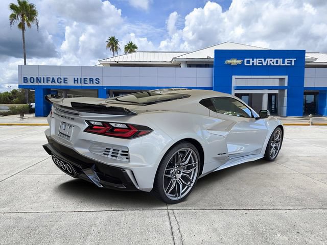 New 2027 Chevrolet Corvette Z06 w/ Stealth Interior Trim Package RWD image 4