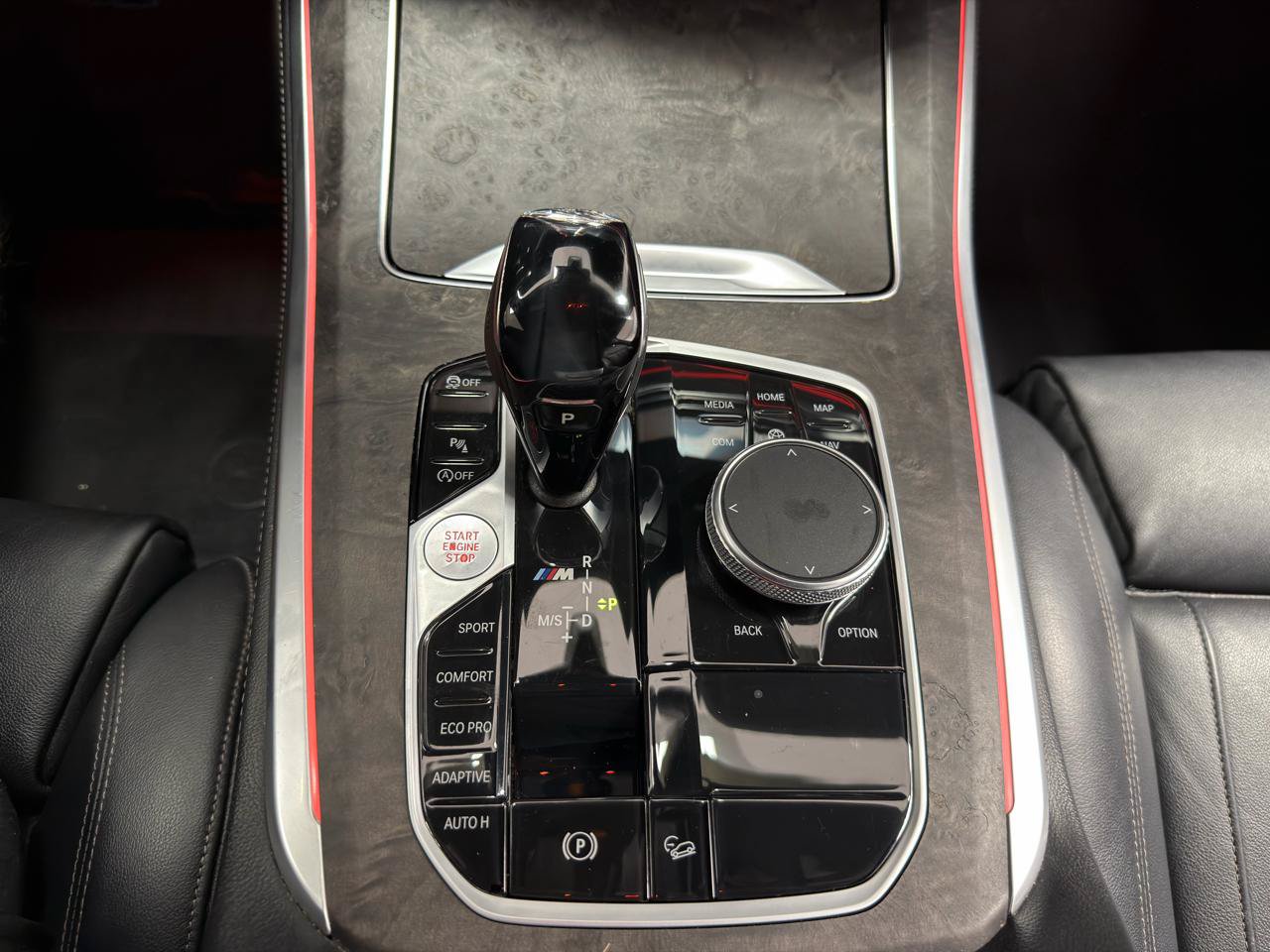 Used 2020 BMW X5 M50i AWD/4WD image 23