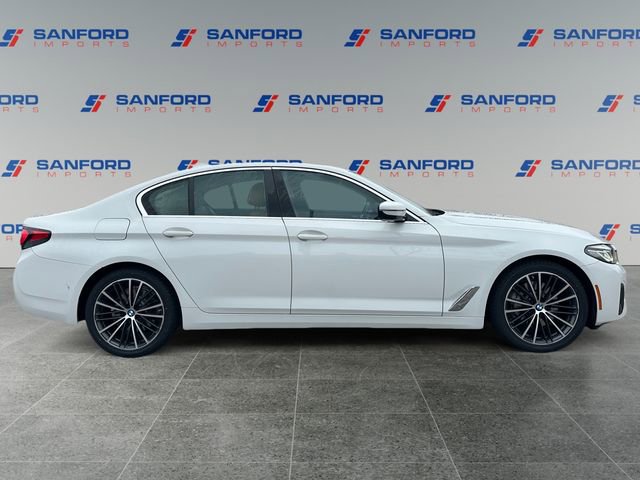 Used 2022 BMW 530i w/ Convenience Package RWD image 6
