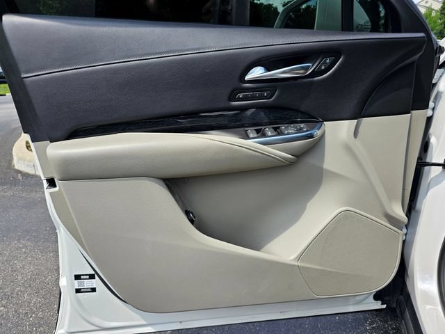 Used 2020 Cadillac XT4 Premium Luxury w/ Technology Package FWD image 21