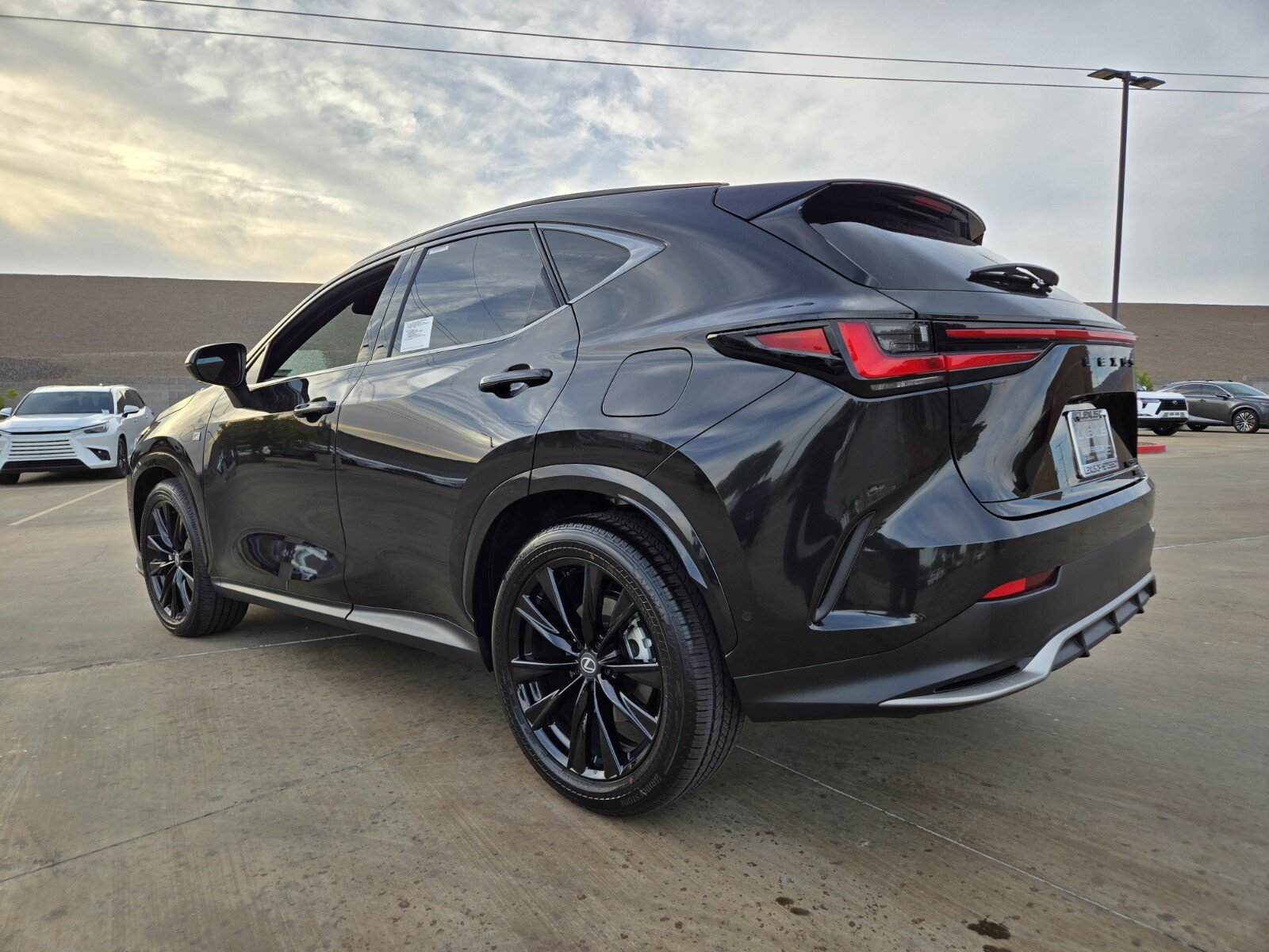 New 2026 Lexus NX 350h F Sport AWD/4WD image 4