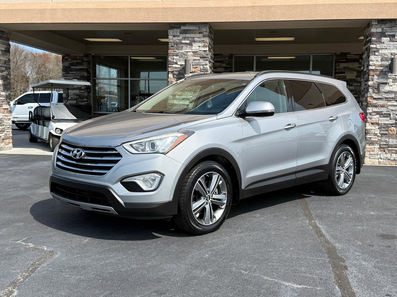 Used 2016 Hyundai Santa Fe SE w/ Option Group 02