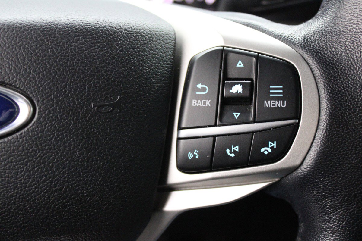 Used 2021 Ford Explorer XLT w/ Equipment Group 202A AWD/4WD image 21