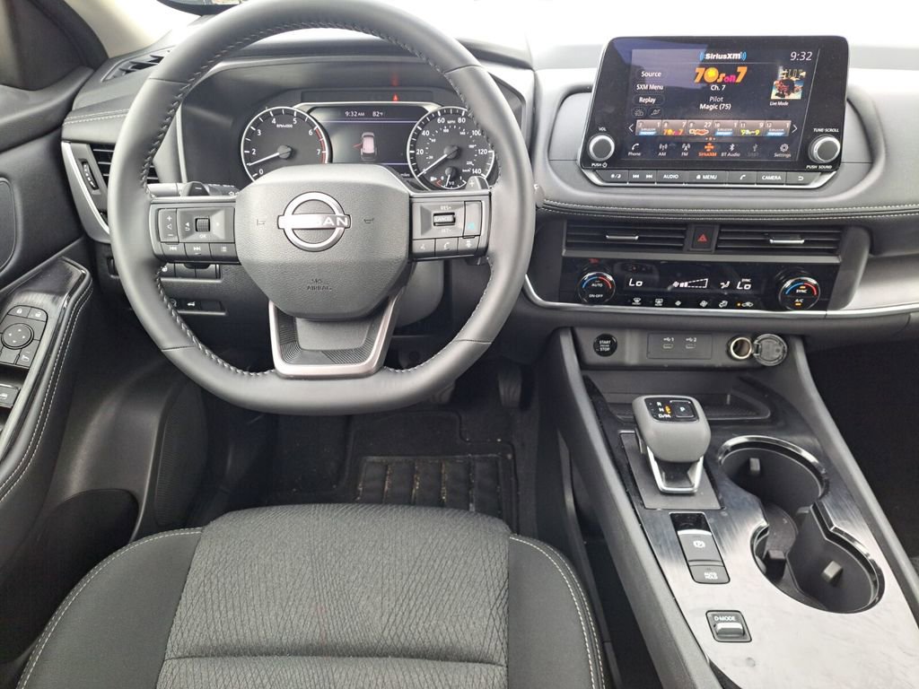 Used 2026 Nissan Rogue SV image 21