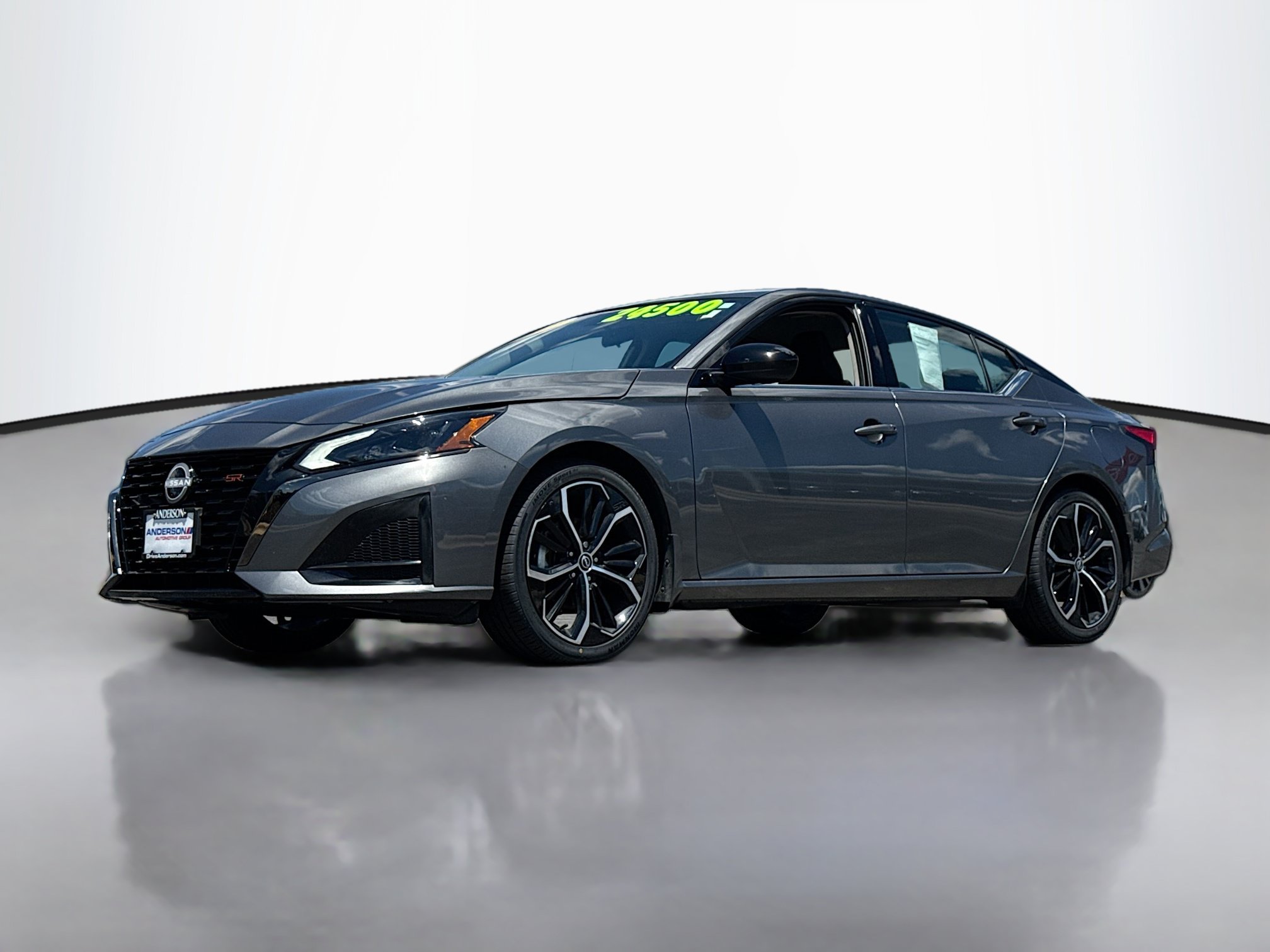 Used 2023 Nissan Altima 2.5 SR FWD image 11