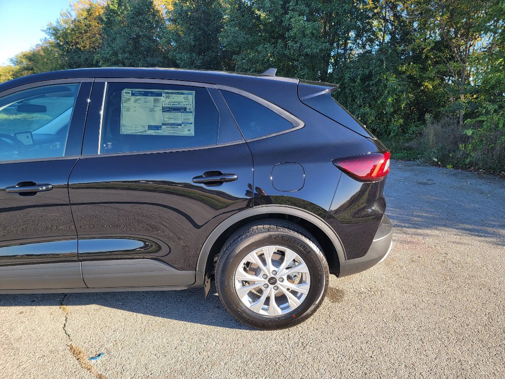 New 2026 Ford Escape Active image 6