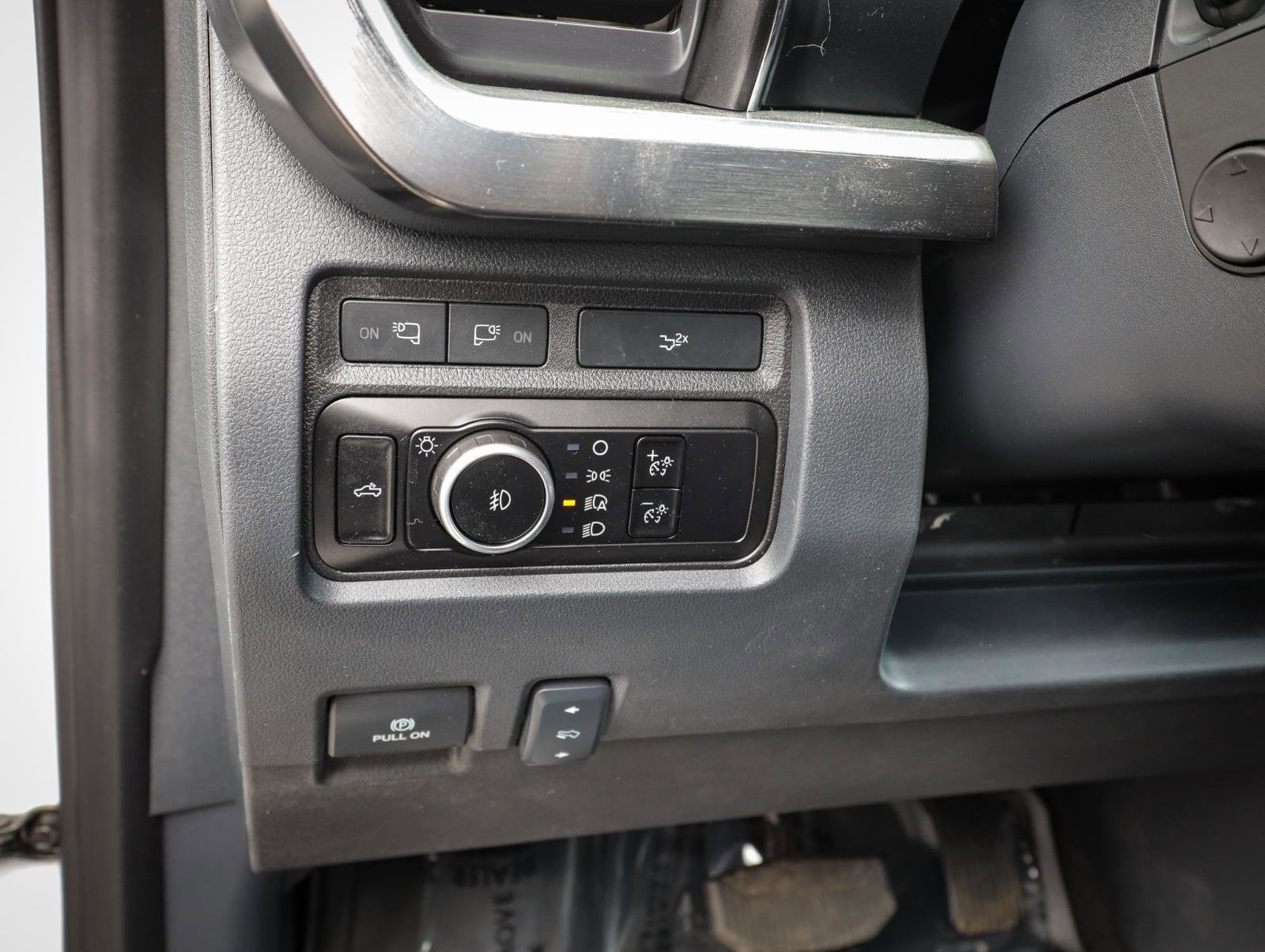 Used 2023 Ford F350 Lariat AWD/4WD image 22