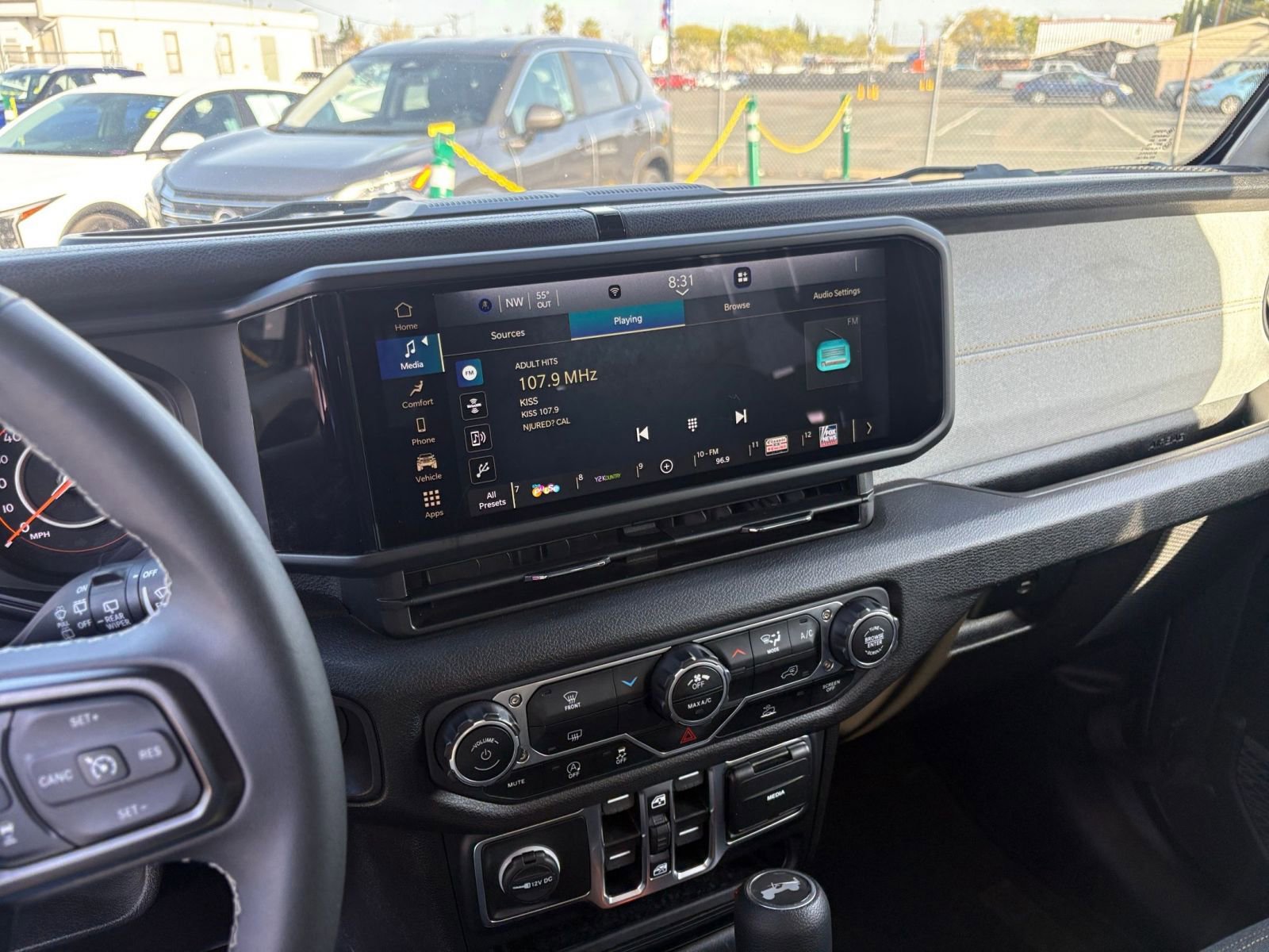 Used 2025 Jeep Wrangler Sport S AWD/4WD image 17