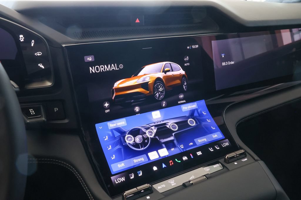 New 2026 Porsche Cayenne Turbo AWD/4WD image 72