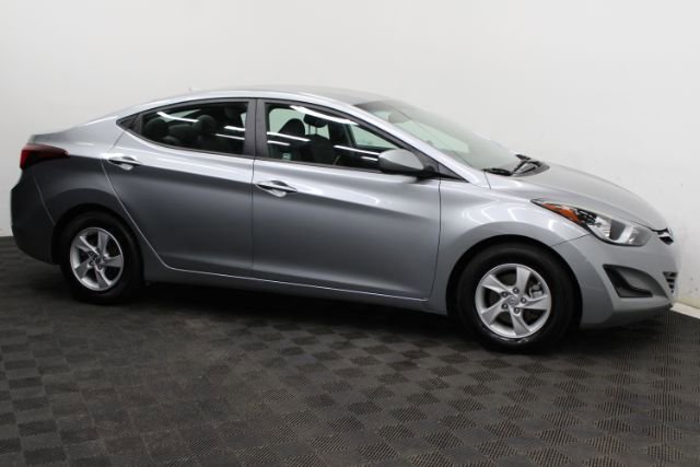 Used 2015 Hyundai Elantra SE FWD image 3