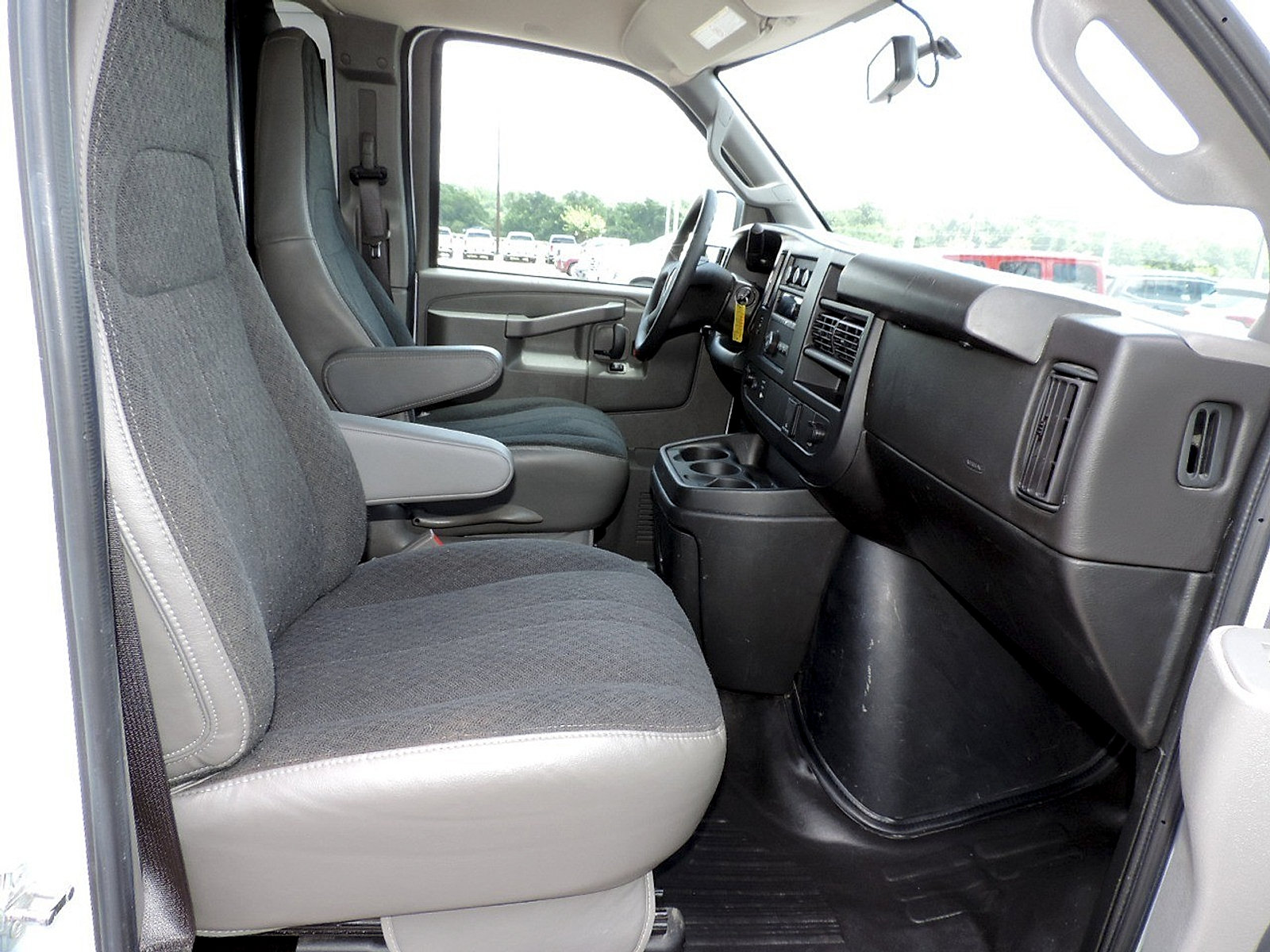 Certified 2024 Chevrolet Express 2500 w/ Driver Convenience Package RWD image 13