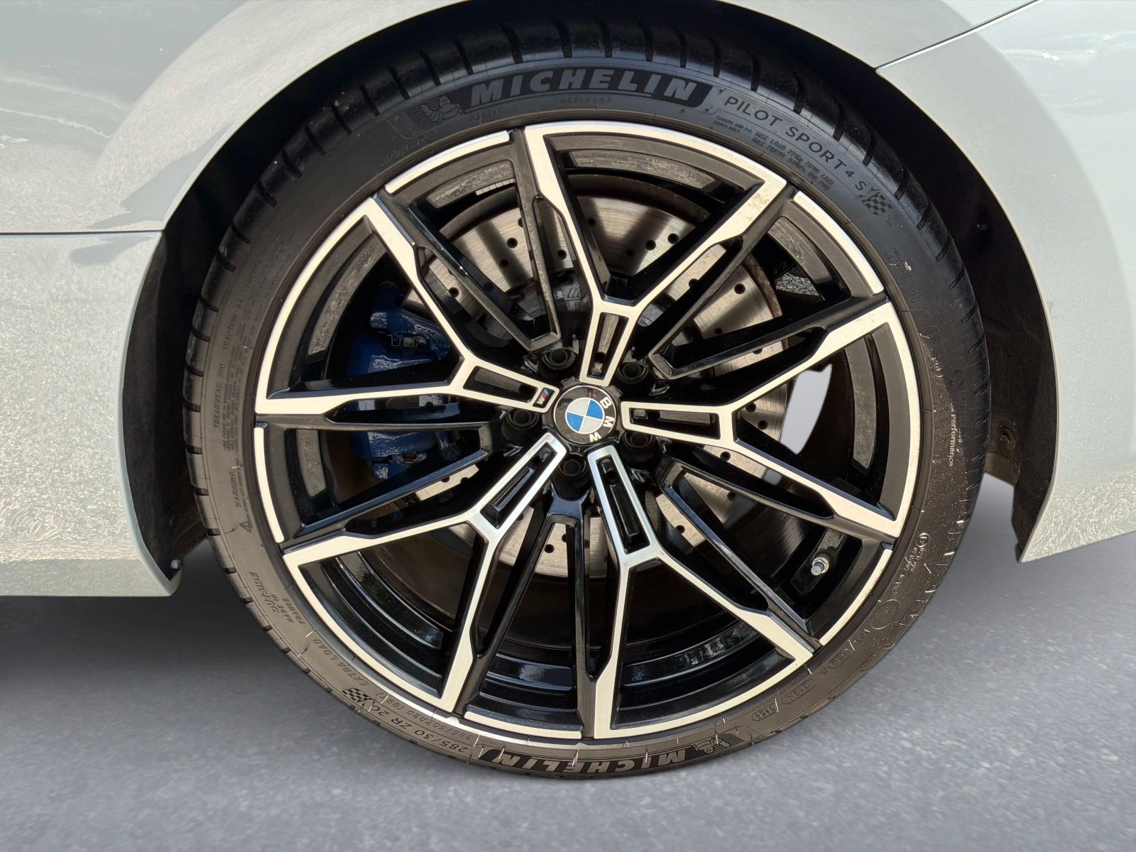 Used 2025 BMW M2 w/ Lighting Package RWD image 8