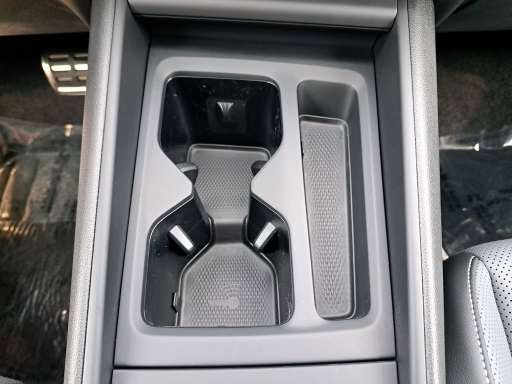New 2025 Volkswagen Tiguan SE R-Line AWD/4WD image 23