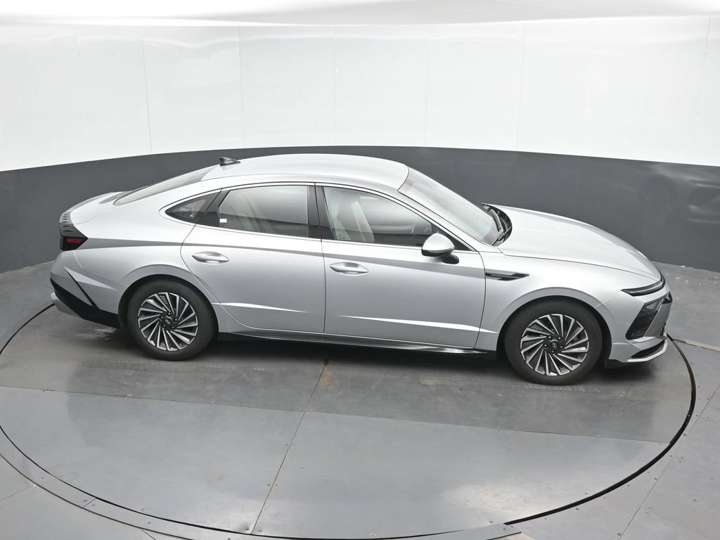 Certified 2025 Hyundai Sonata SEL FWD image 32