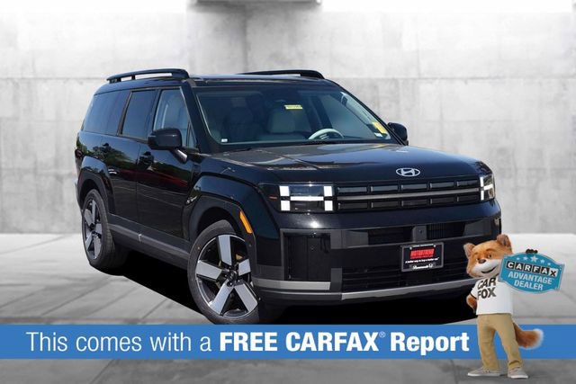 Used 2025 Hyundai Santa Fe Limited FWD image 2