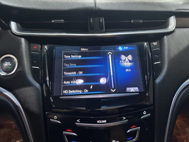 Used 2013 Cadillac XTS Luxury image 21