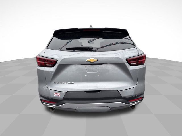 Used 2024 Chevrolet Blazer LT image 8