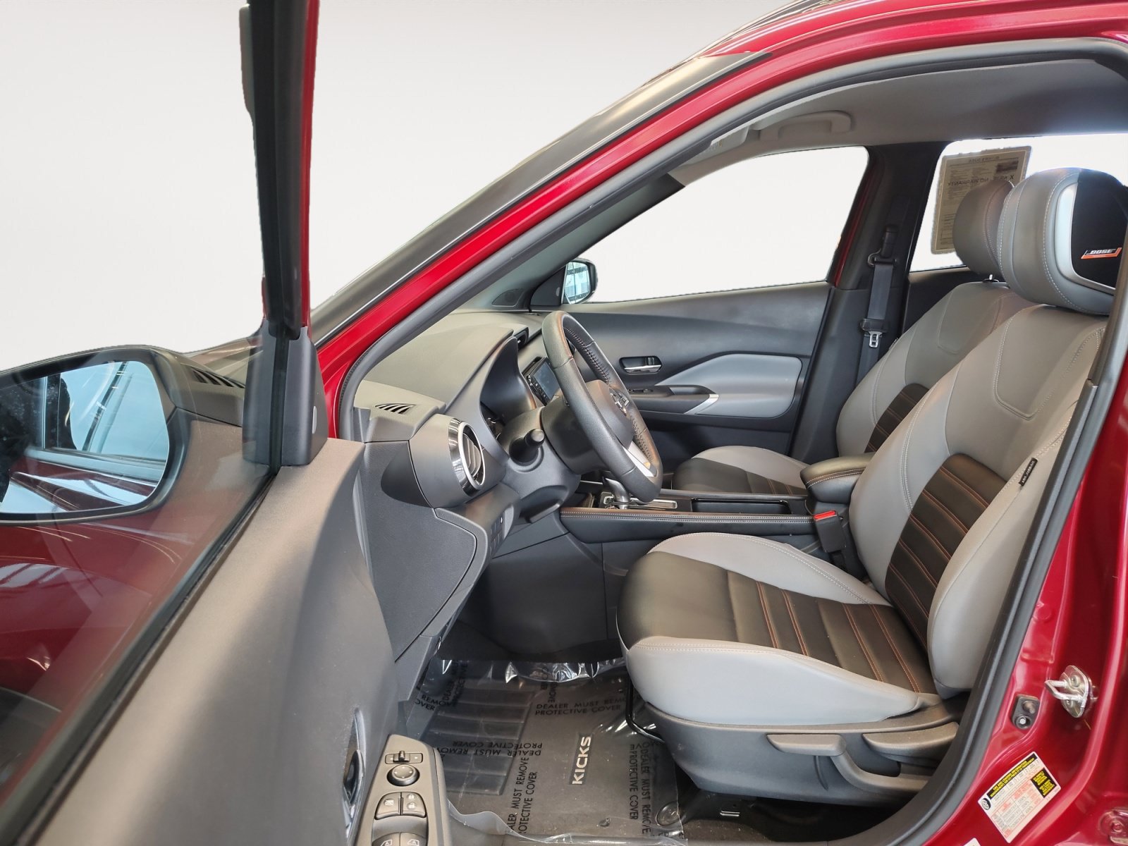 Used 2021 Nissan Kicks SR w/ SR Premium Package FWD image 22