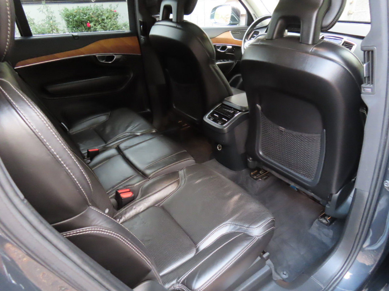 Used 2017 Volvo XC90 T6 Inscription w/ Vision Package image 20