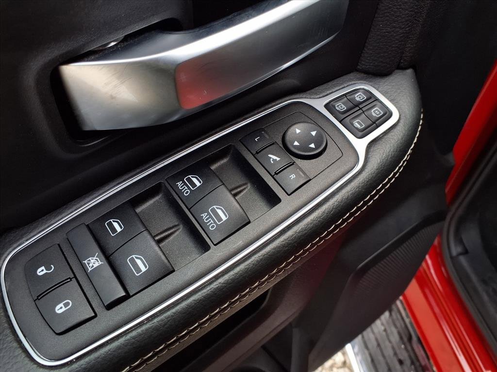 Used 2024 RAM 2500 Big Horn w/ Bed Utility Group image 27