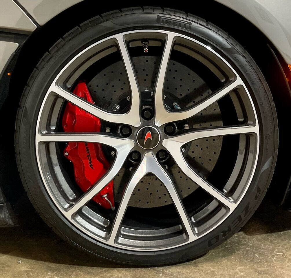 Used 2017 McLaren 570S RWD image 72