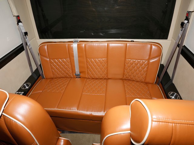 Used 2017 Mercedes-Benz Sprinter 3500 image 36
